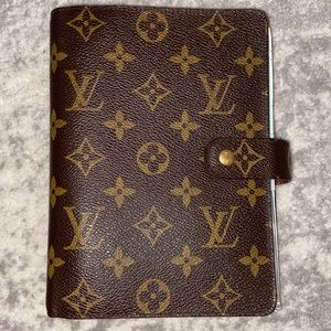 Pre-loved Authentic Louis Vuitton MM Agenda